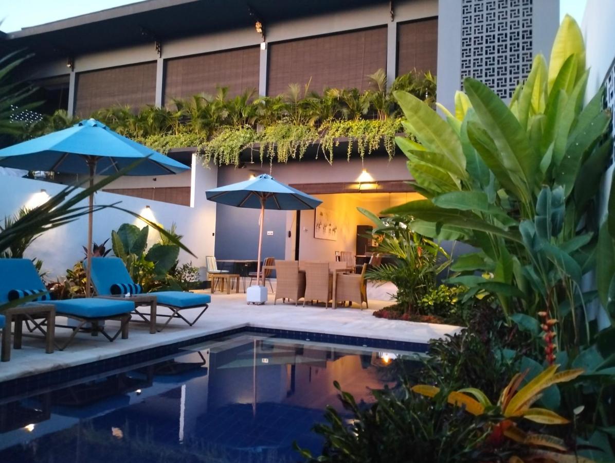 Villa Bintang Ловина Экстерьер фото